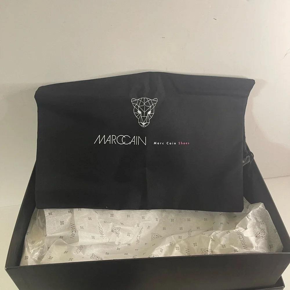 Marc Cain black snake skin sneakers‎ New size 10 women’s